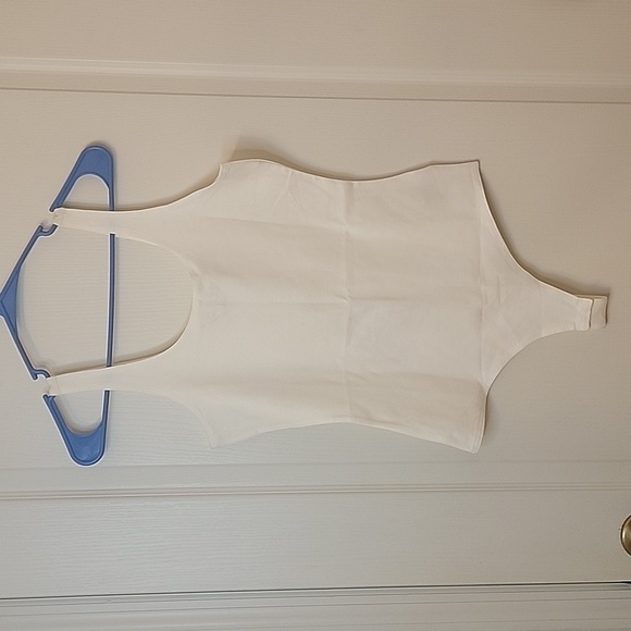 Stella Luce Ivory Scoop Neck Bodysuit, NWOT. Size M - Picture 1 of 6